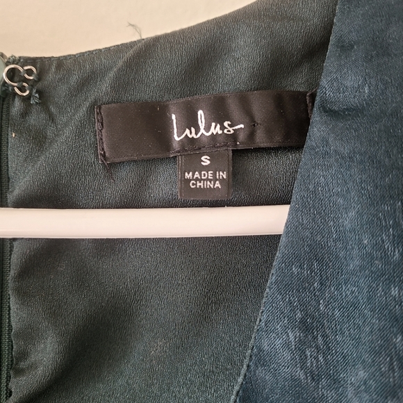 Lulu's Enerald Wrap Dress Wedding Guest - Picture 3 of 3